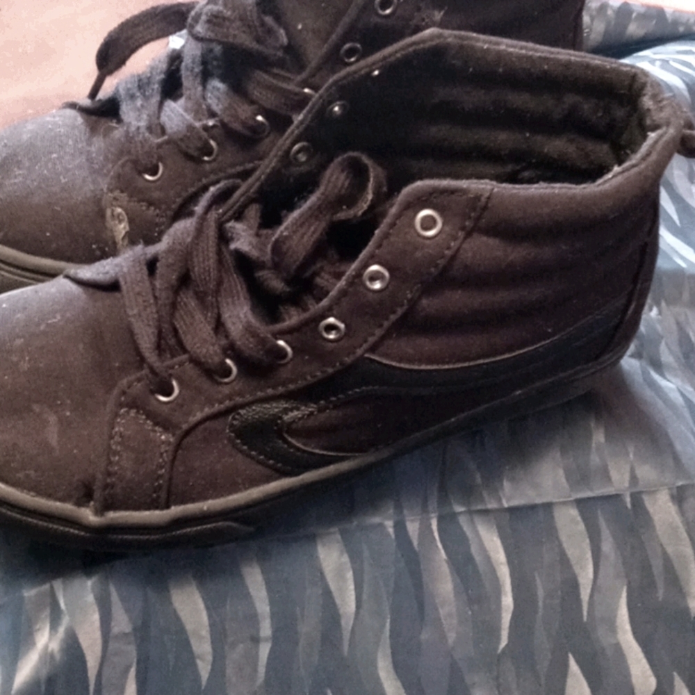 Play shoes